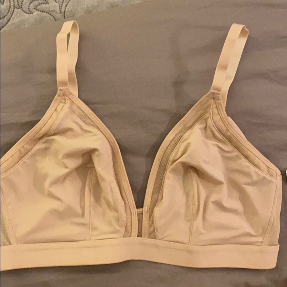 Lively bra